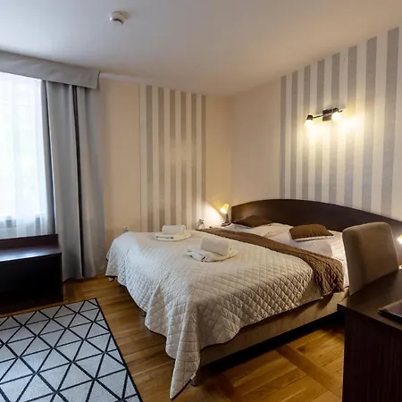 فندق مبيت وإفطار Sadyba Spa كارباش
